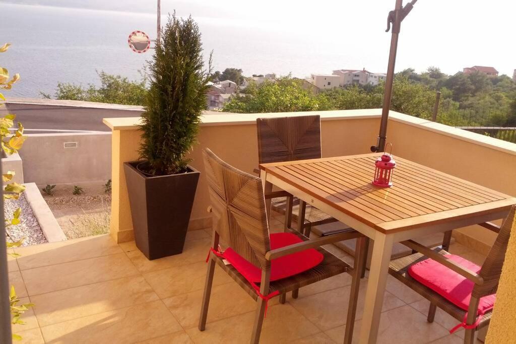 Apartment Dandelion Brela Luaran gambar