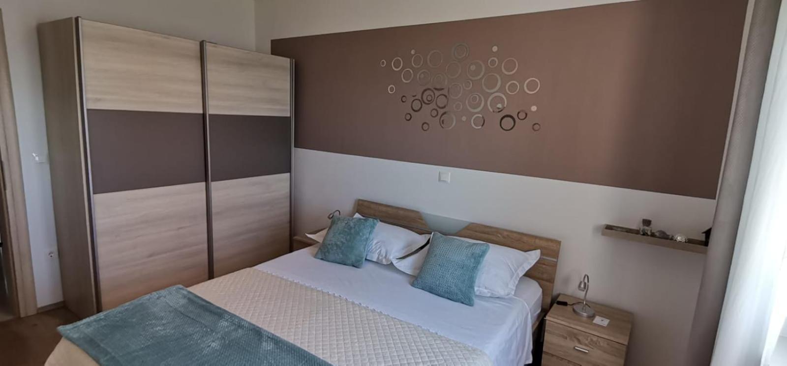 Apartment Dandelion Brela Bilik gambar